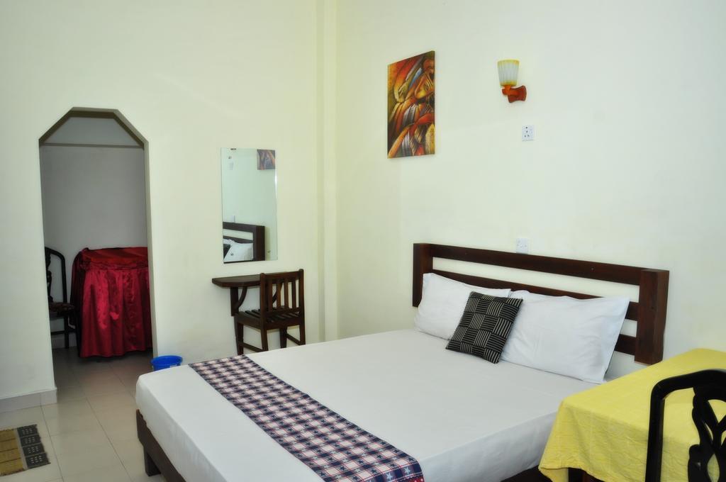 Blumarine Guest House Negombo Rom bilde